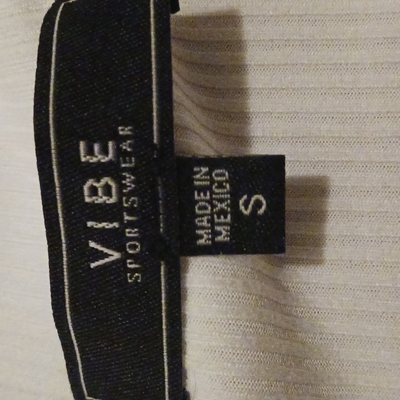 Top - Picture 3 of 3